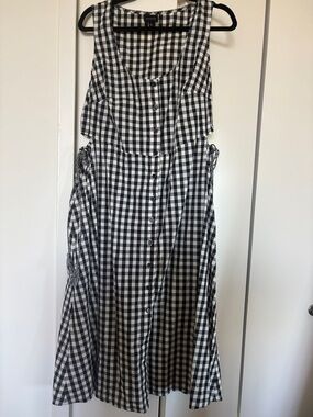 Who What Wear Black and White Gingham Button-Front Side Cut-out Midi Dress